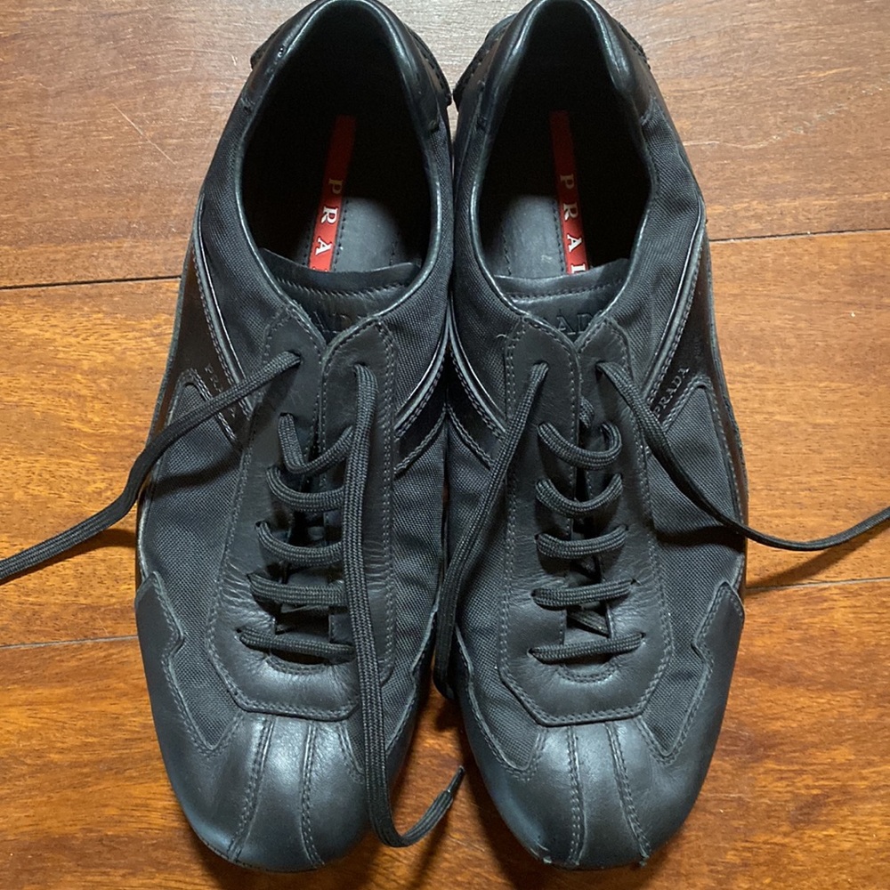 SIZE 71/2 in PRADA